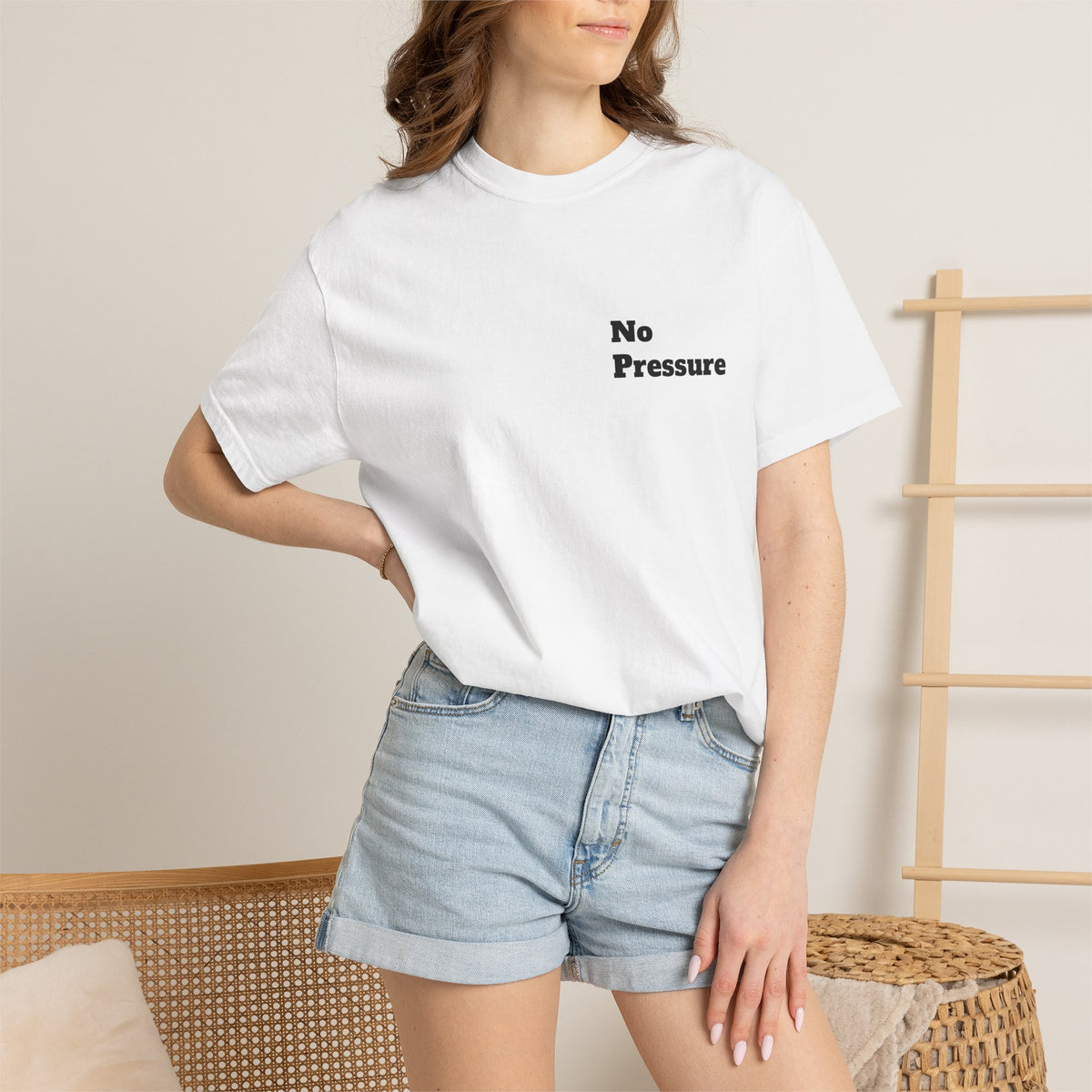 No Pressure Diamond T-Shirt — Relaxed Graphic Tee with 'No Pressure' Design